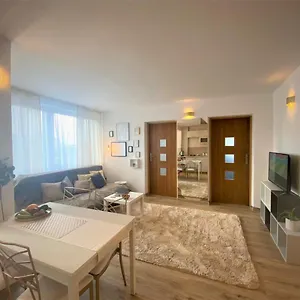 https://vicky-clean-quiet-private-flat-centrum-warsaw.warsawhotelspoland.com